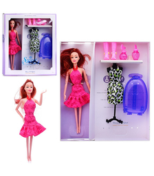 Кукла с аксессуарами, в коробке